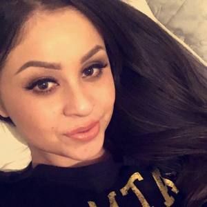 Meet your Posher, Ana